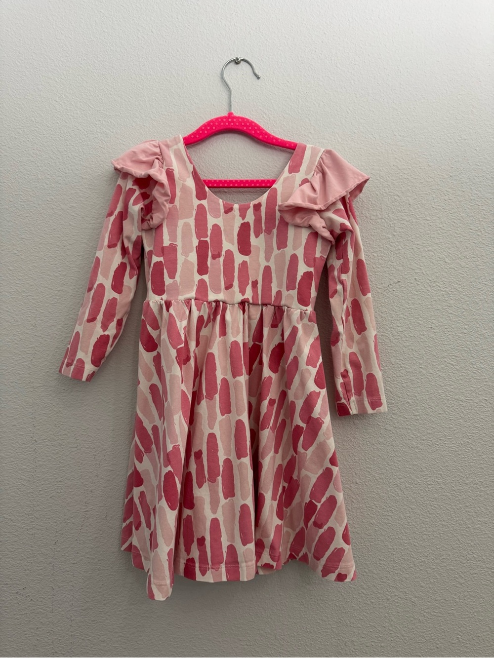 Little Girls Pink Brushstroke Ruffle-Sleeve Dress